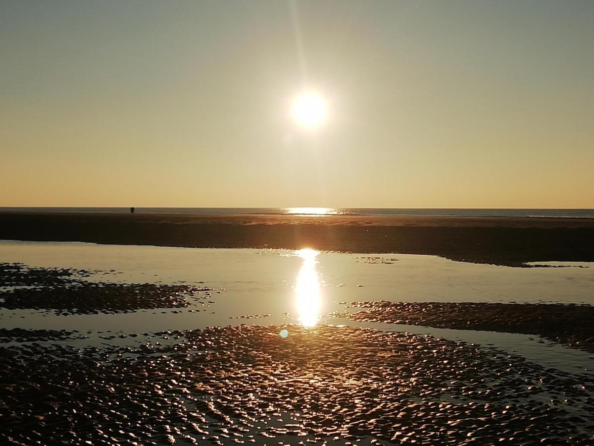 Fort-Mahon : Superbe T2 A 2 Pas De La Plage Avec Parking Prive - Fr-1-482-15 Экстерьер фото